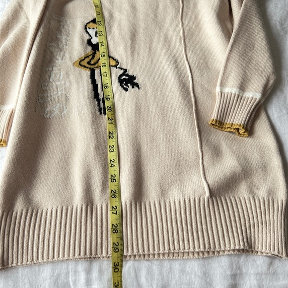 Adorable Cream Sweater with Artistic Design - Picture 13 of 13